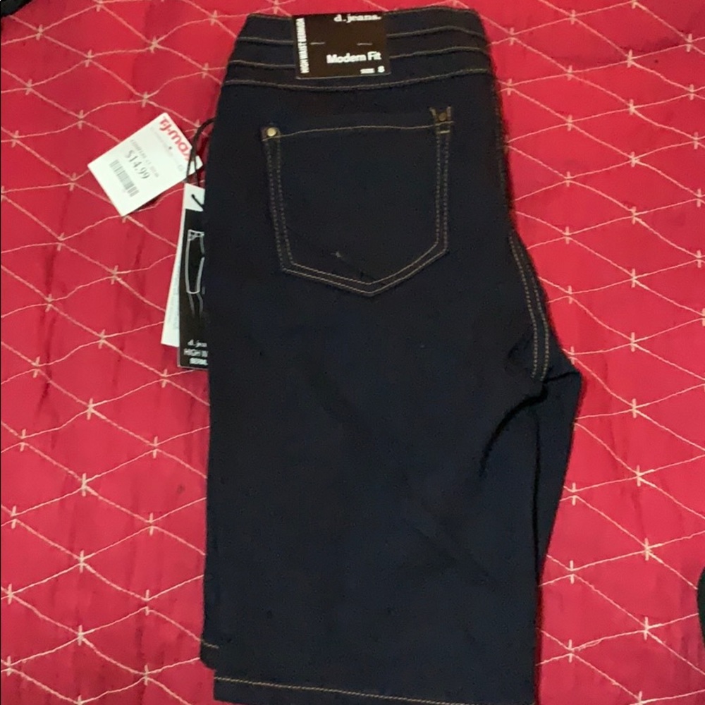 Short pants